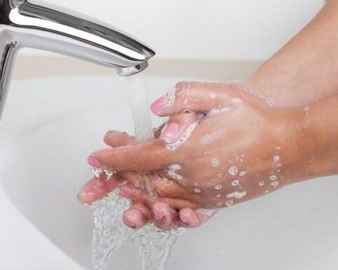 Rankų plovimas kaip parazitų prevencija